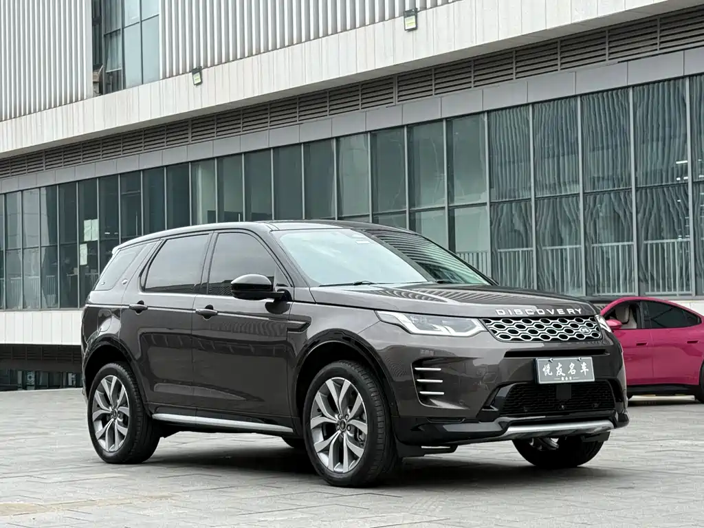 Land Rover Discovery Sport 2023 — фото 3