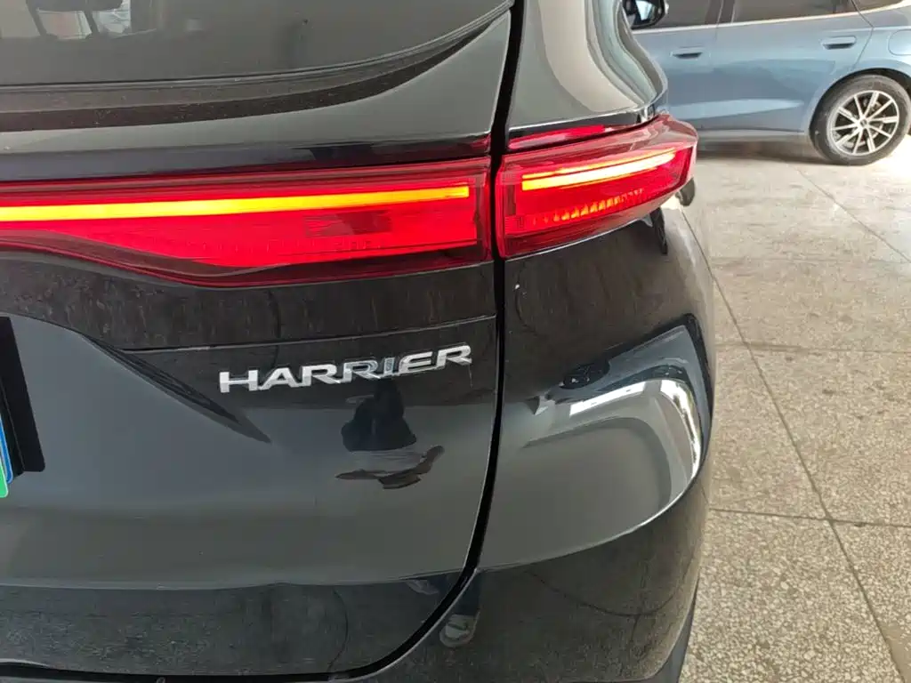 Toyota Harrier 2022 — фото 8