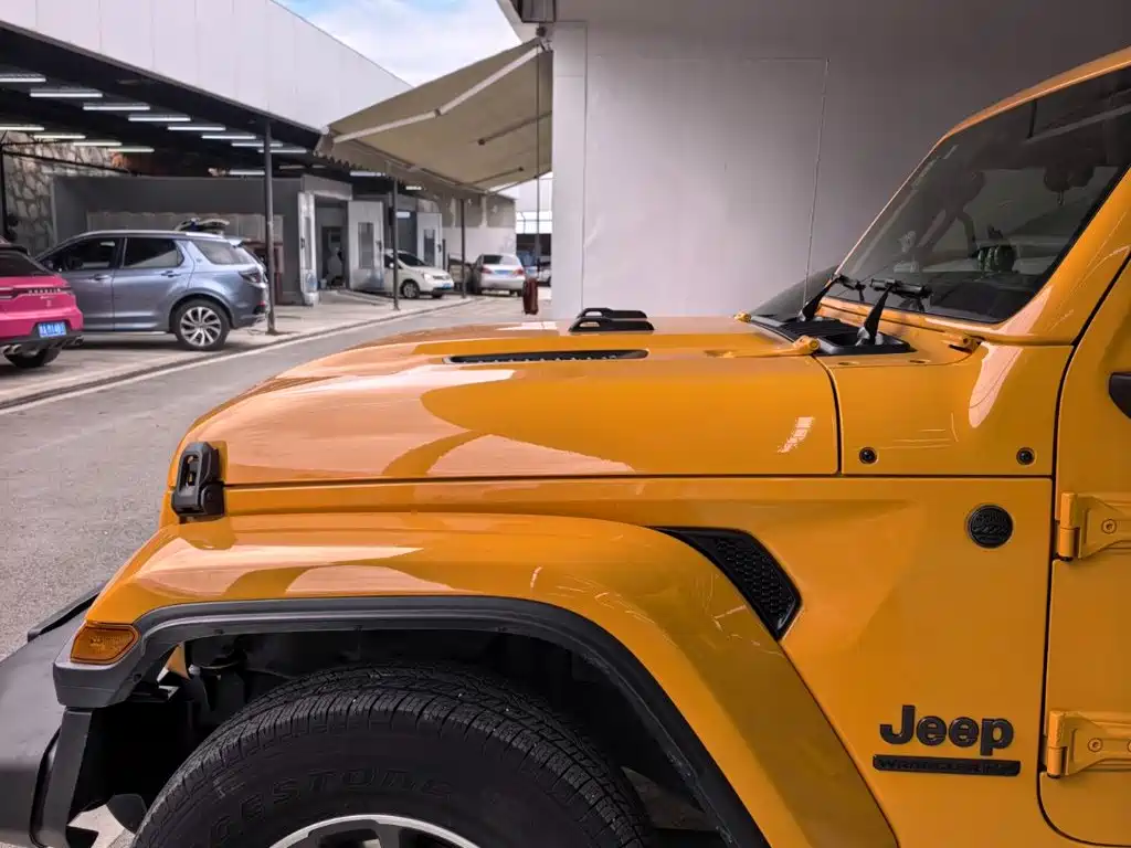 Jeep Wrangler 2021 — фото 8