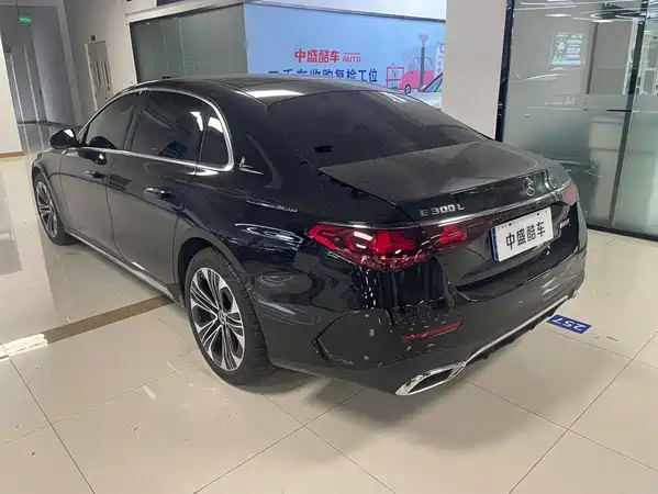Mercedes-Benz E-Class 2024
