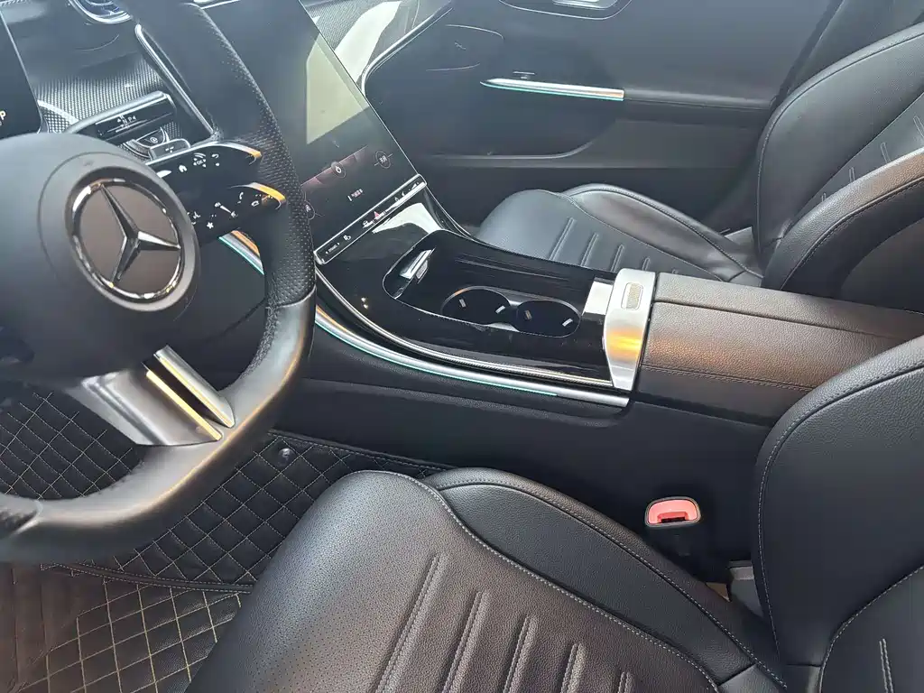 Mercedes-Benz C-Class 2022 — фото 7