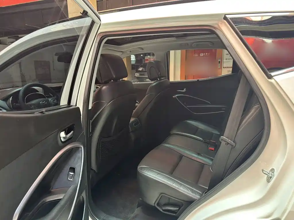 Hyundai Santa Fe 2015 — фото 13