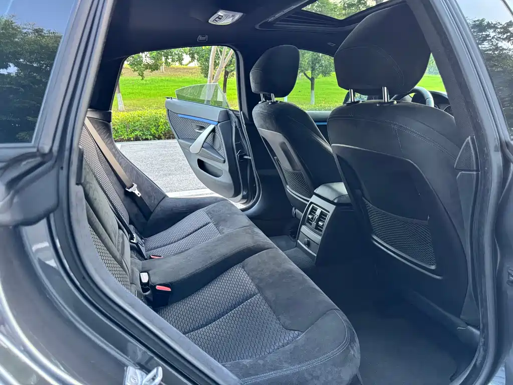 BMW 4 Series 2018 — фото 15