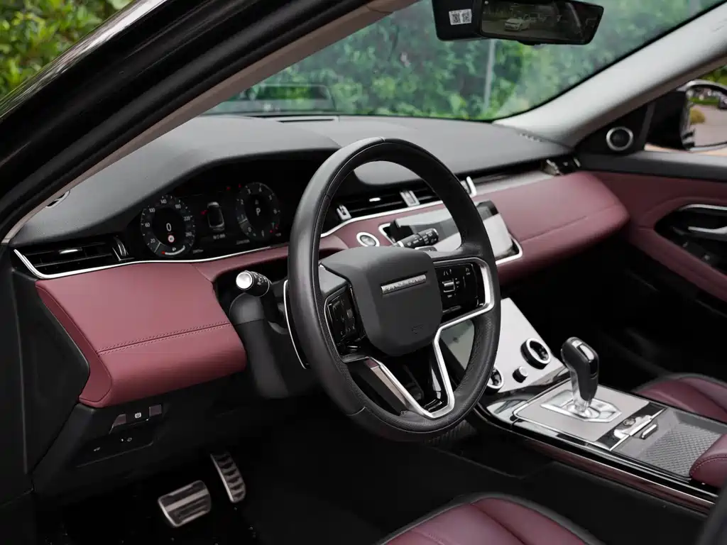 Land Rover Range Rover Evoque 2024 — фото 13