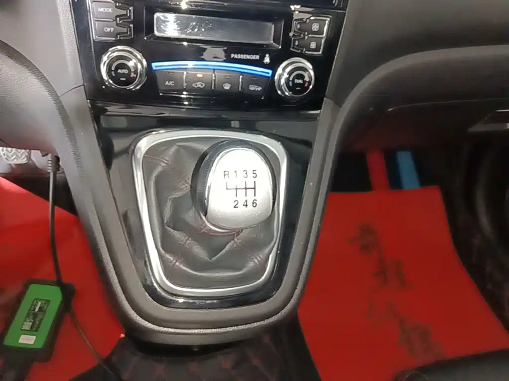 Haval H6 2015 — фото 14