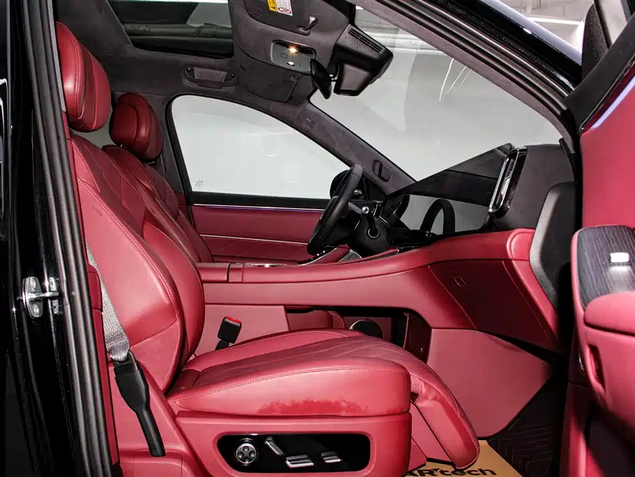 AITO M8 2025 — фото 20