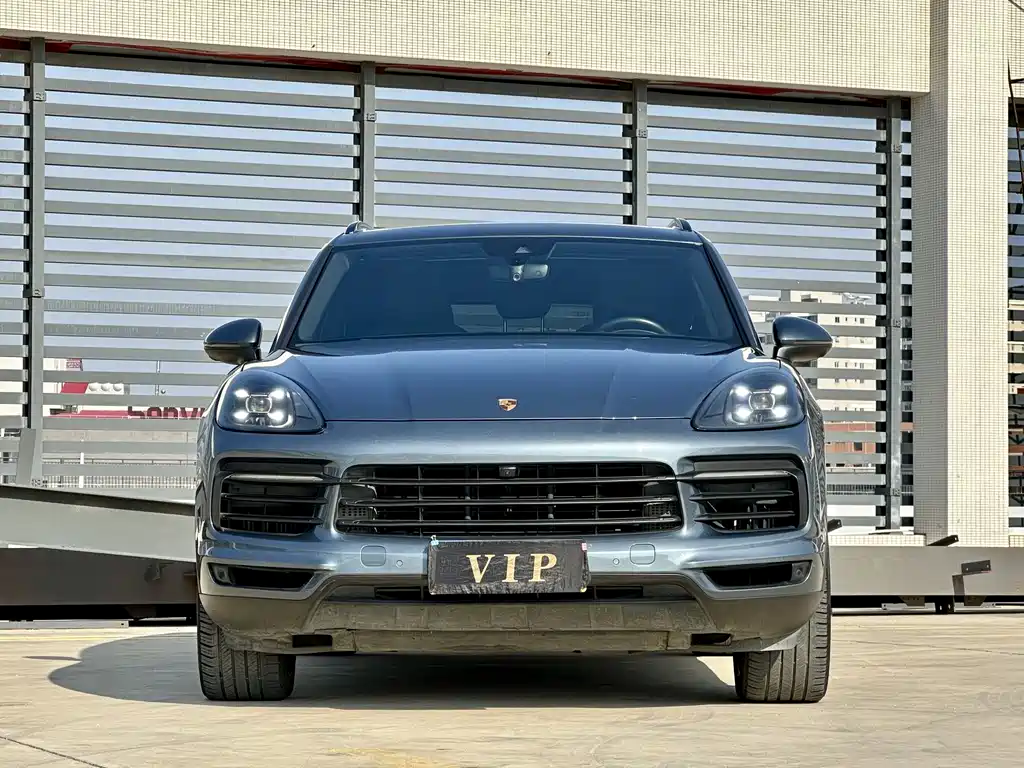 Porsche Cayenne 2019 — фото 2