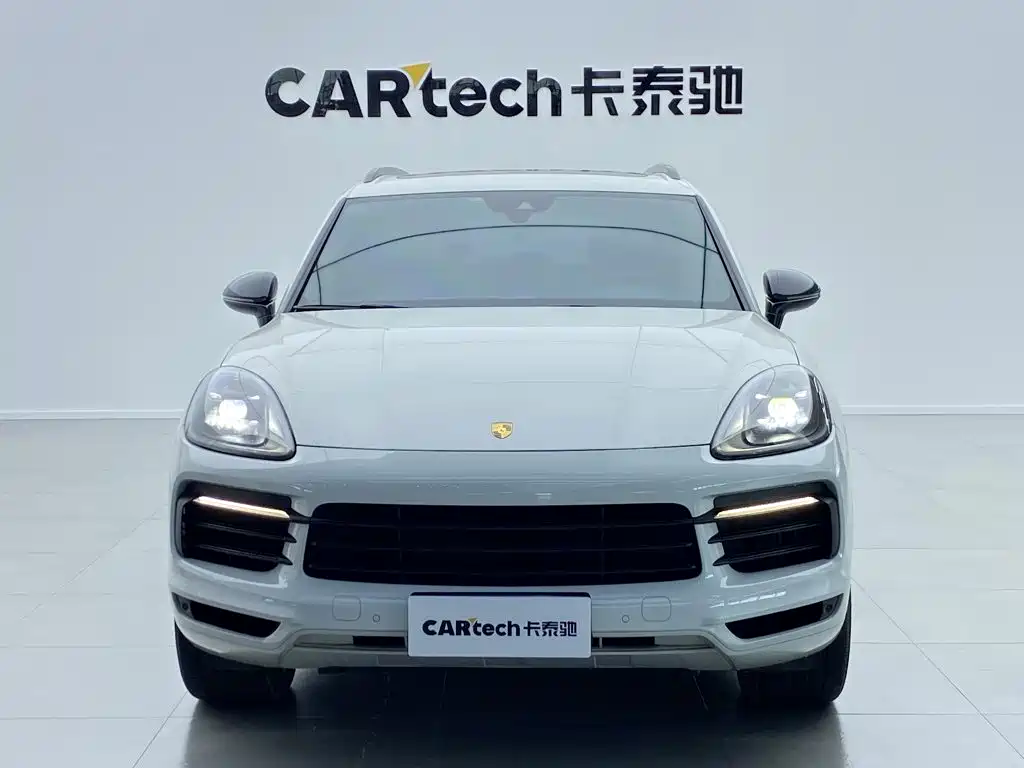 Porsche Cayenne 2019 — фото 2