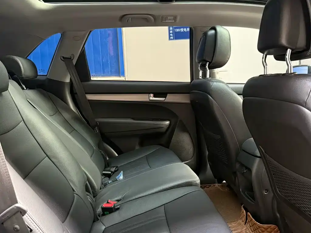 Kia Sorento 2015 — фото 9