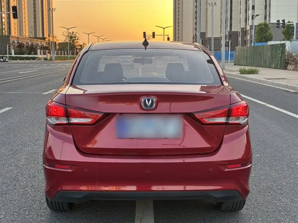 Changan Yuexiang 2018 — фото 15