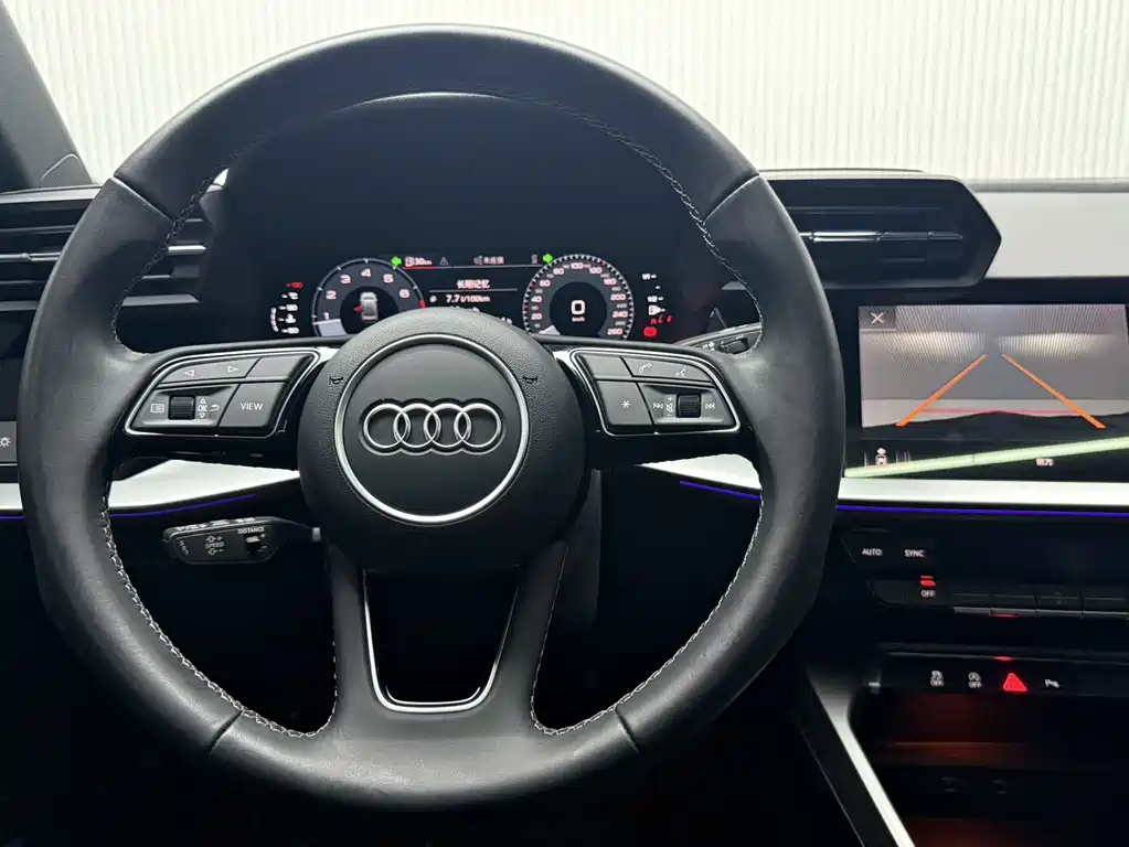 Audi A3 2024 — фото 14