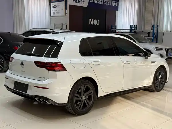 Volkswagen Golf 2022