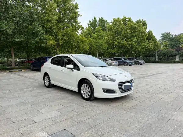 Peugeot 308 2016