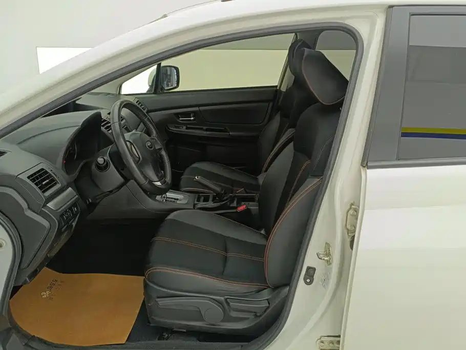 Subaru XV 2014 — фото 9