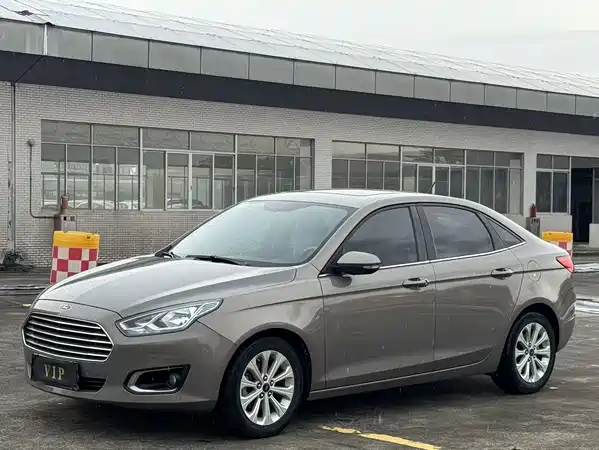 Ford Escort 2015