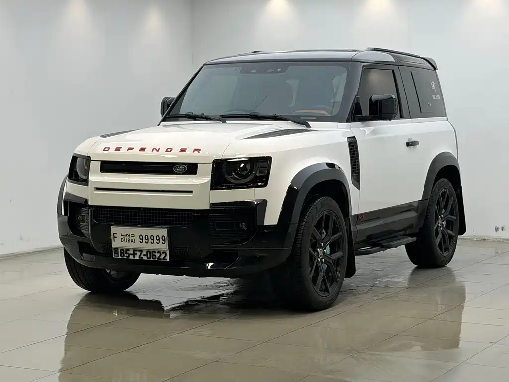 Land Rover Defender 2023