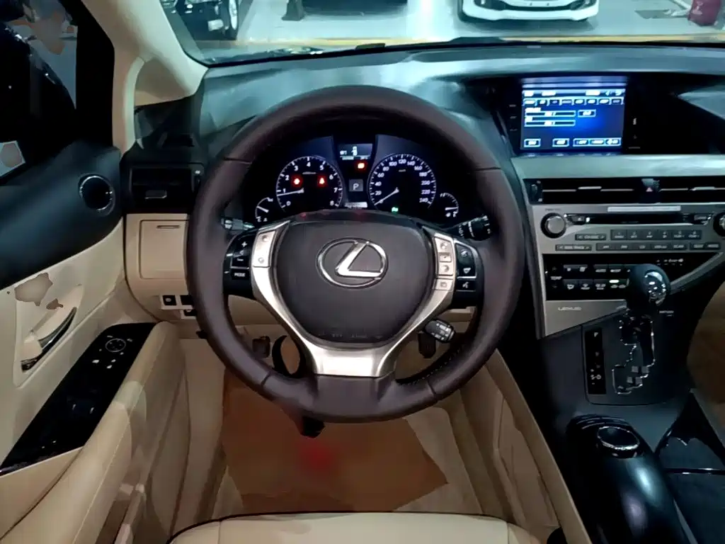 Lexus RX Classic 2015 — фото 11