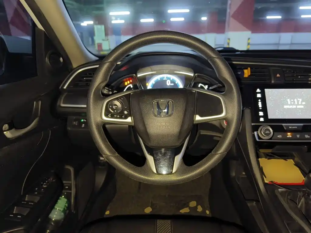 Honda Civic 2017 — фото 11