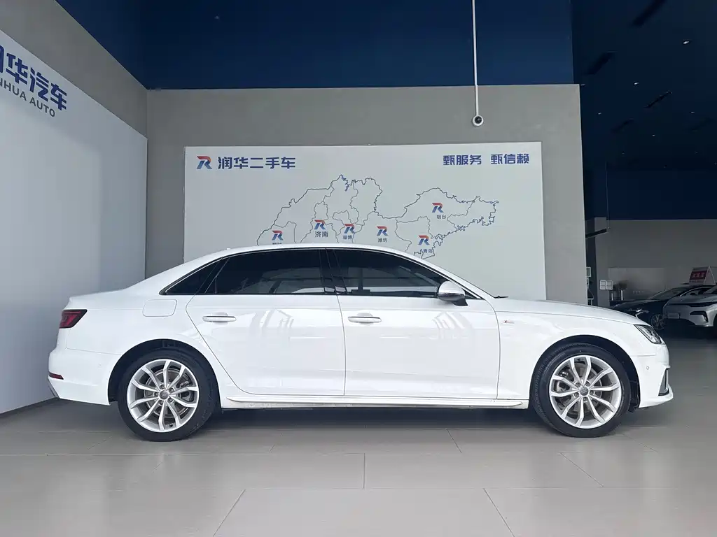 Audi A4L 2019