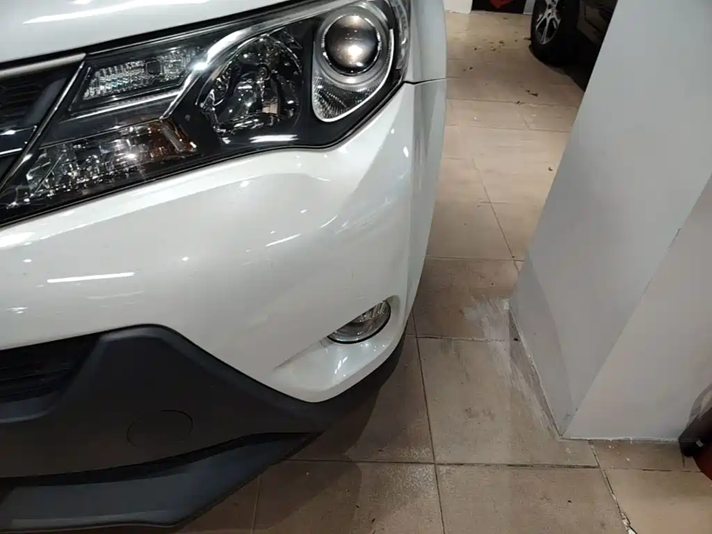 Toyota RAV4 2015 — фото 24