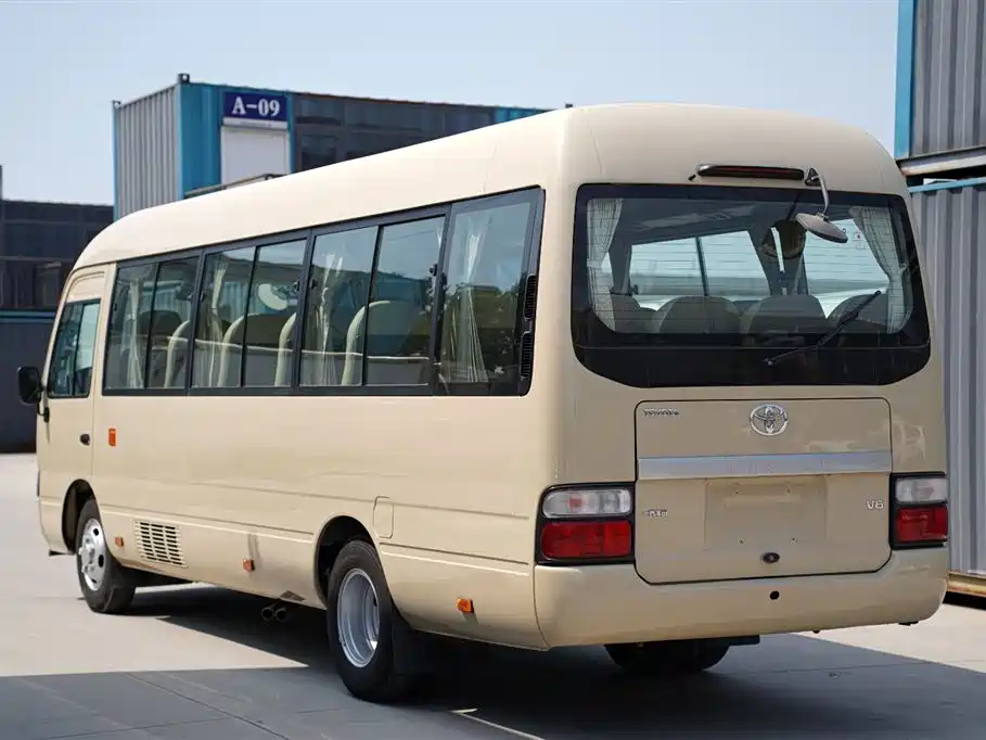 Toyota Coaster 2016 — фото 6