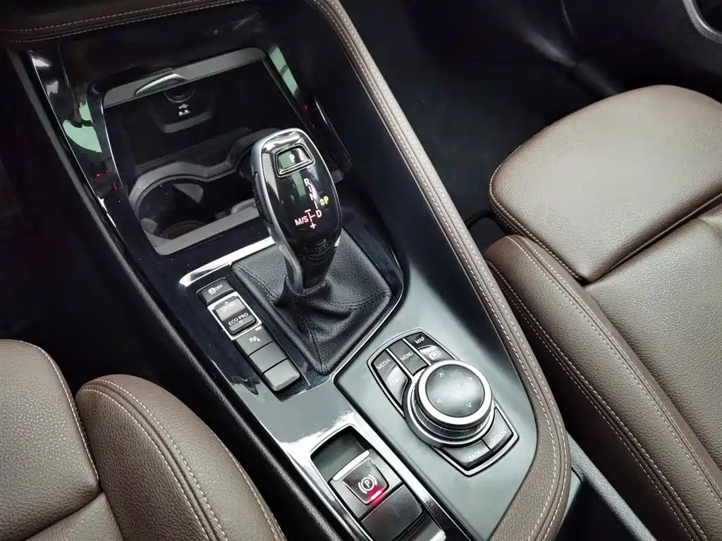 BMW X2 2021 — фото 13