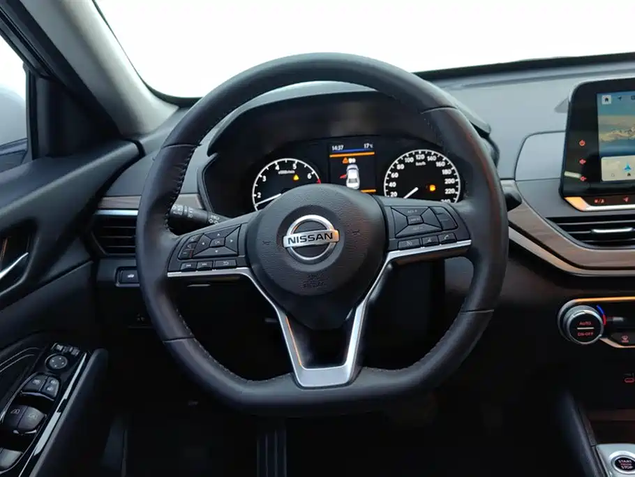 Nissan Teana 2022 — фото 15