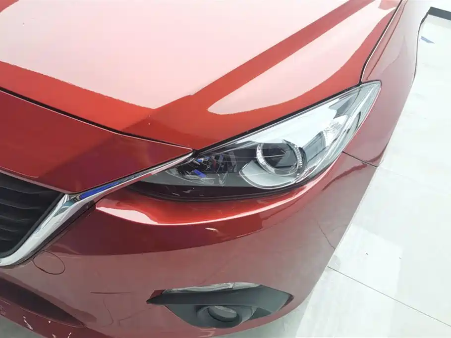 Mazda 3 Axela 2016 — фото 5
