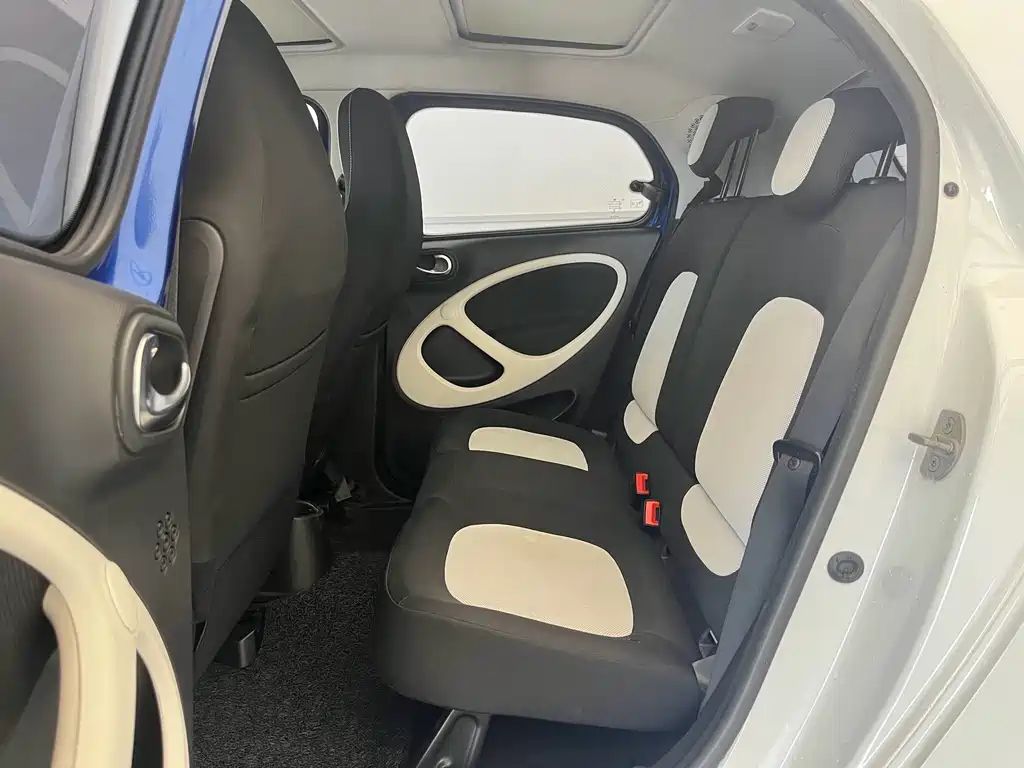 smart Forfour 2017 — фото 14