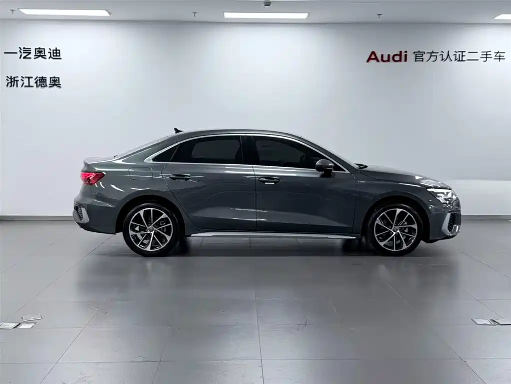 Audi A3 2022 — фото 3