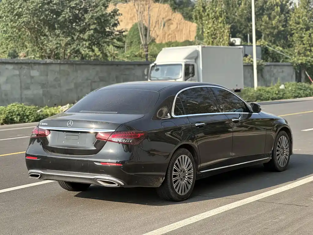 Mercedes-Benz E-Class 2020 — фото 7