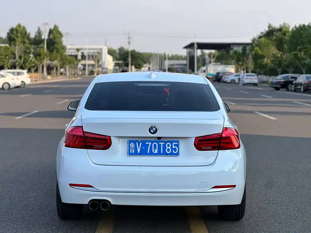 BMW 3 Series 2018
