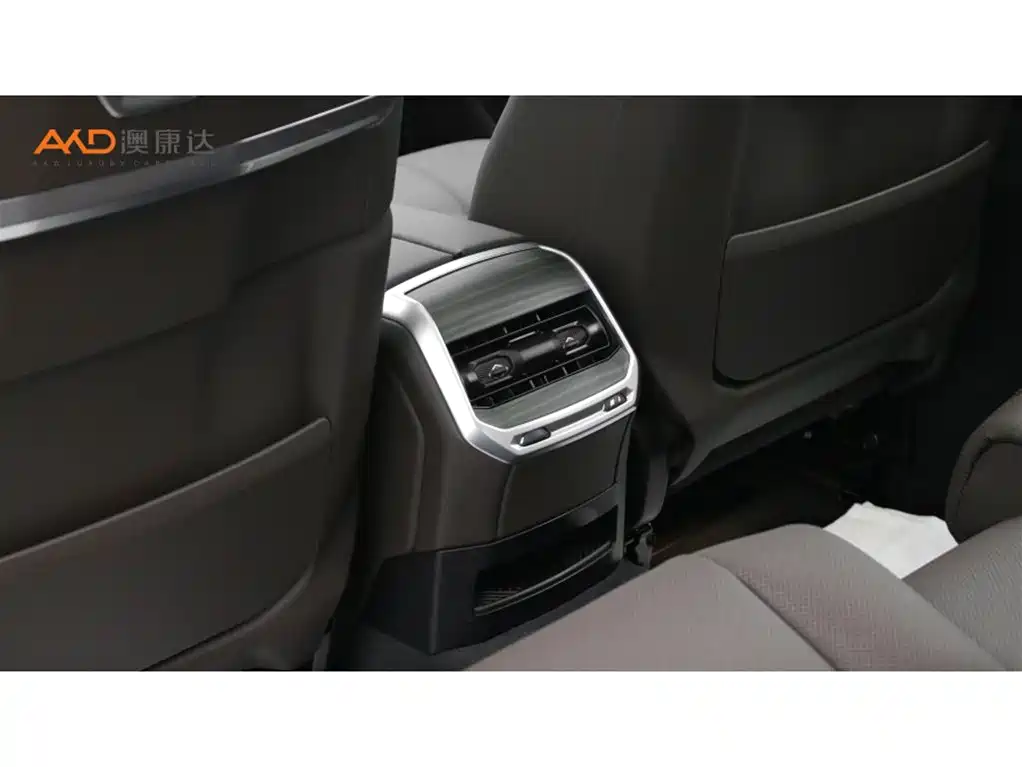 BMW 7 Series 2025 — фото 9