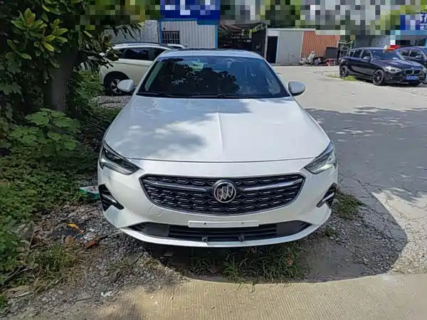 Buick Regal 2021
