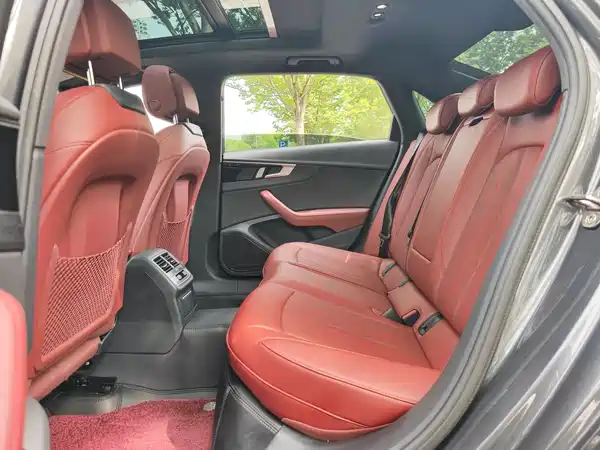 Audi A4L 2025
