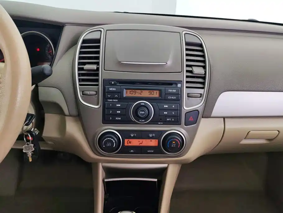 Nissan Sylphy 2015 — фото 13