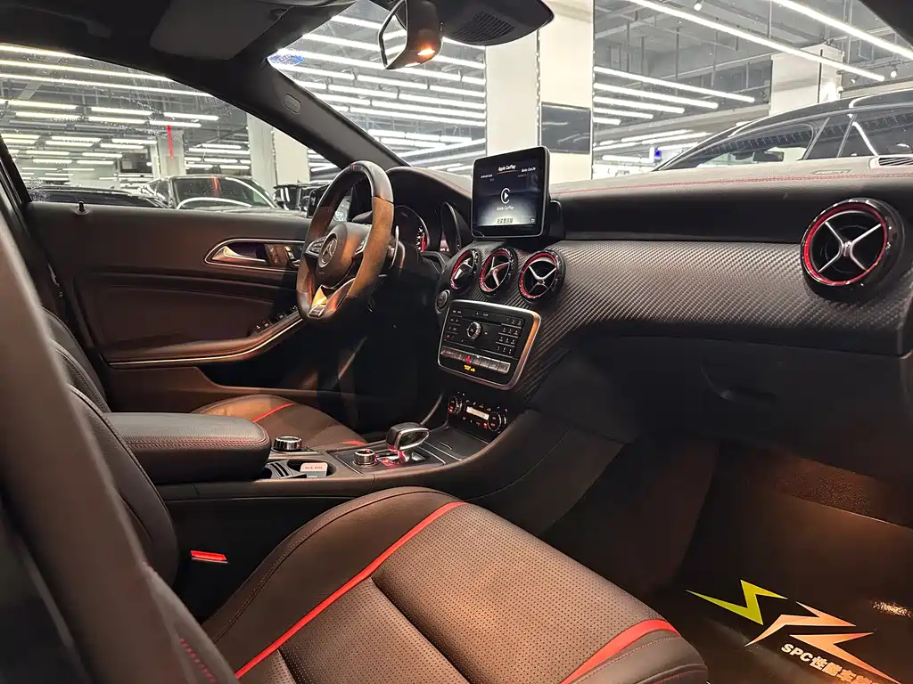 Mercedes-Benz A-Class AMG 2018 — фото 11
