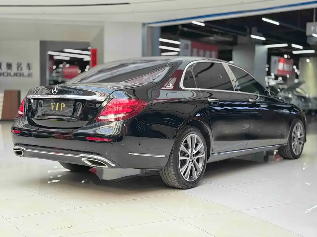 Mercedes-Benz E-Class 2020 — фото 9