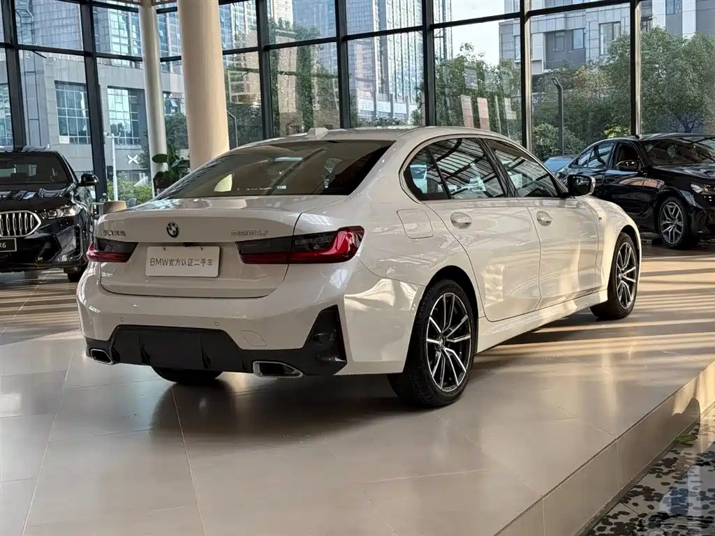 BMW 3 Series 2024