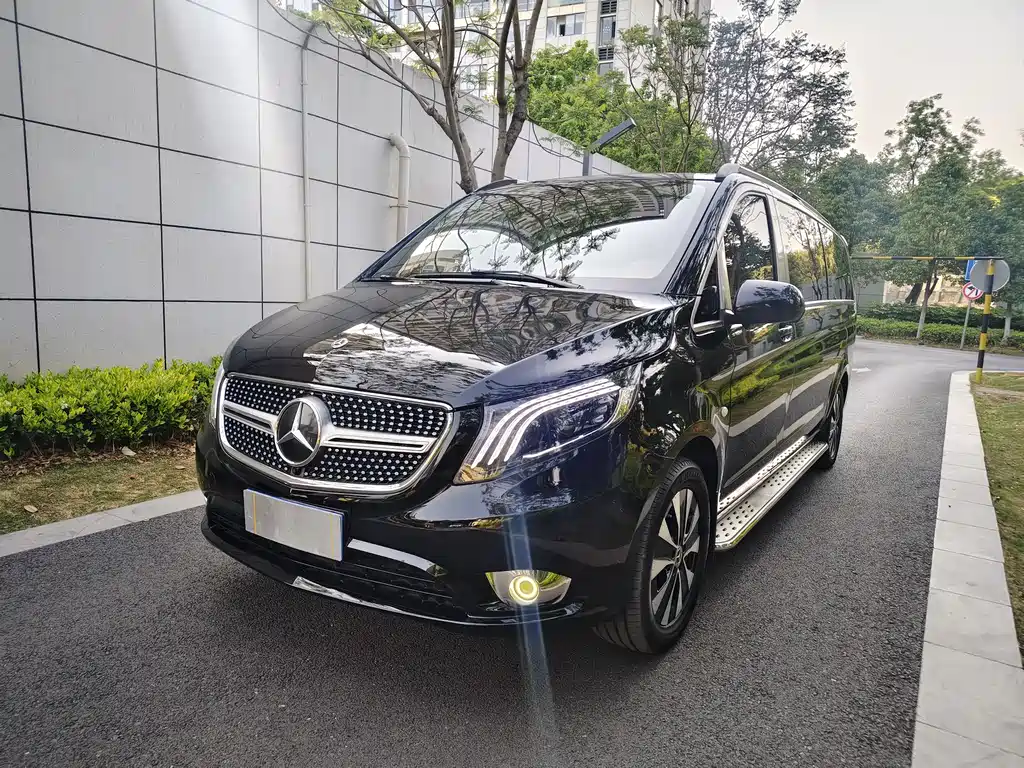 Mercedes-Benz Vito 2023