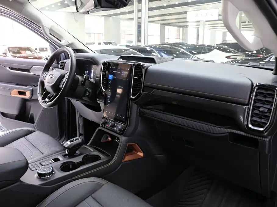 Ford Ranger 2024 — фото 15