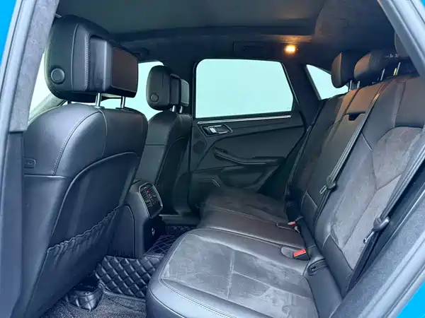 Porsche Macan 2022