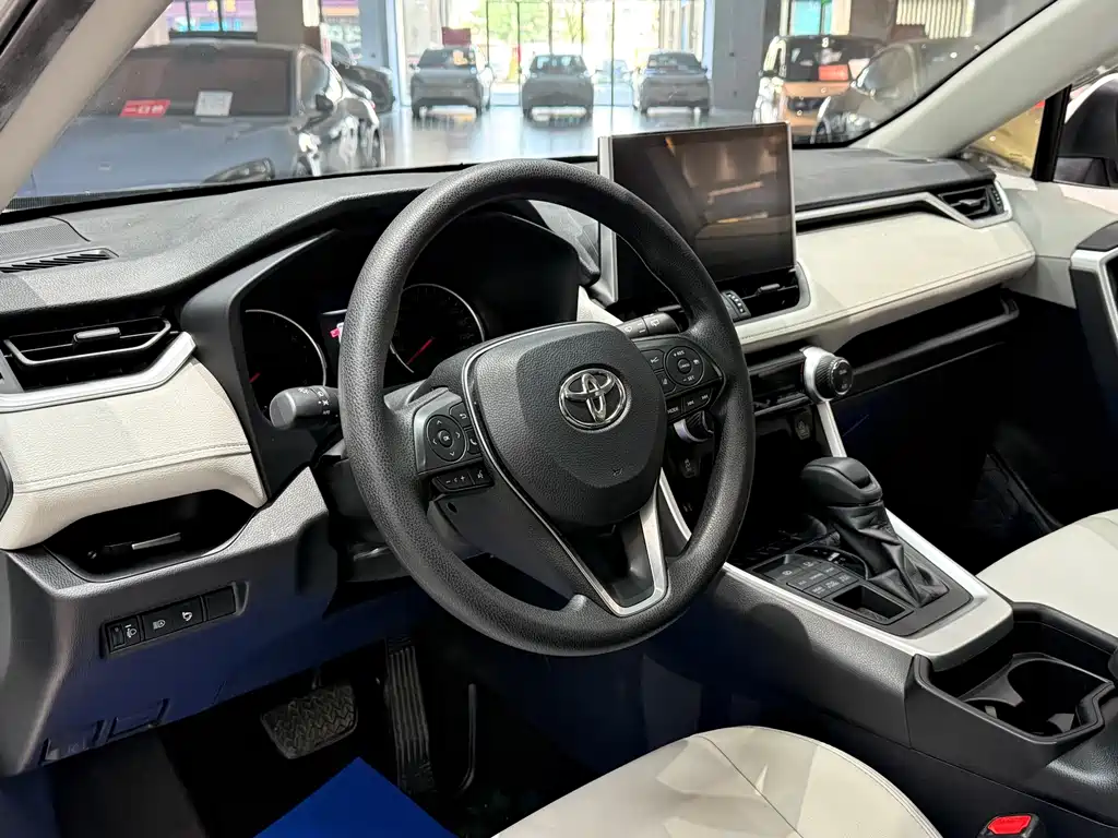 Toyota Wildlander 2020 — фото 13