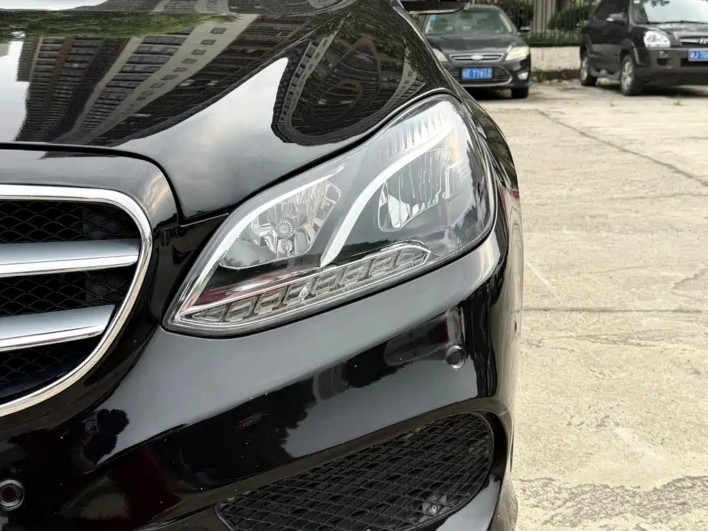 Mercedes-Benz E-Class 2015 — фото 14