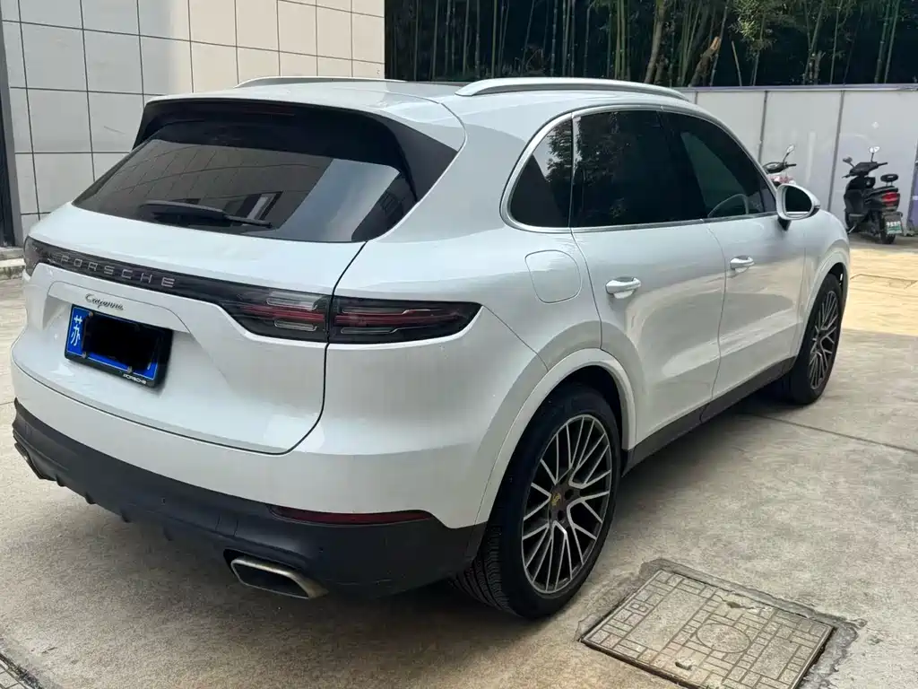 Porsche Cayenne 2022 — фото 4
