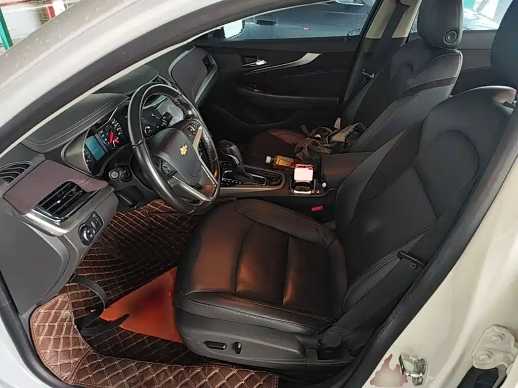 Chevrolet Malibu 2019 — фото 15