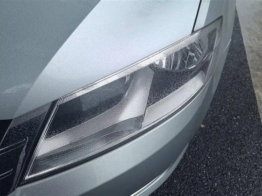 Volkswagen Lavida 2013