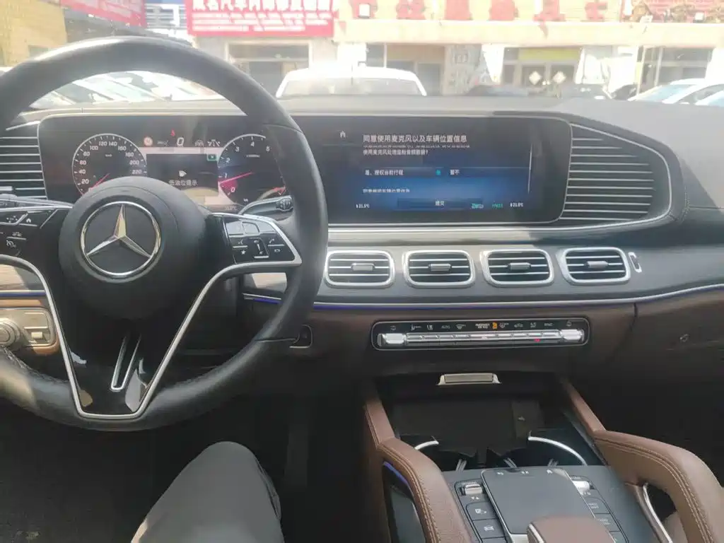 Mercedes-Benz GLE 2025