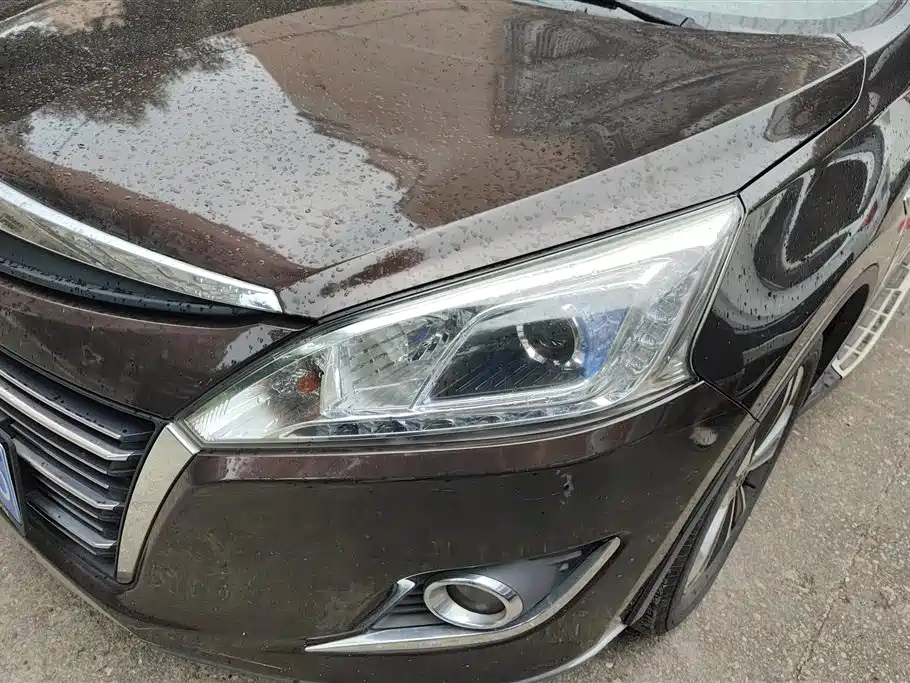 Luxgen U6 2016