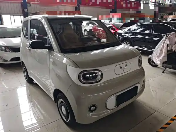 Wuling Hongguang MINIEV 2025